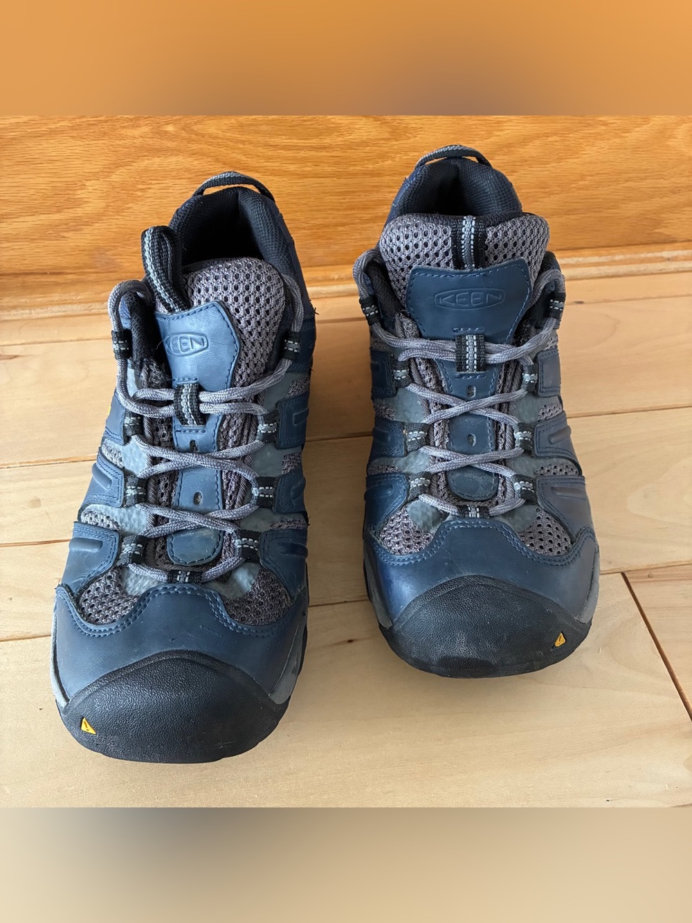 Keen Koven waterproof hiking shoes, gray/navy, men’s size 9 excellent condition! - Picture 2 of 9